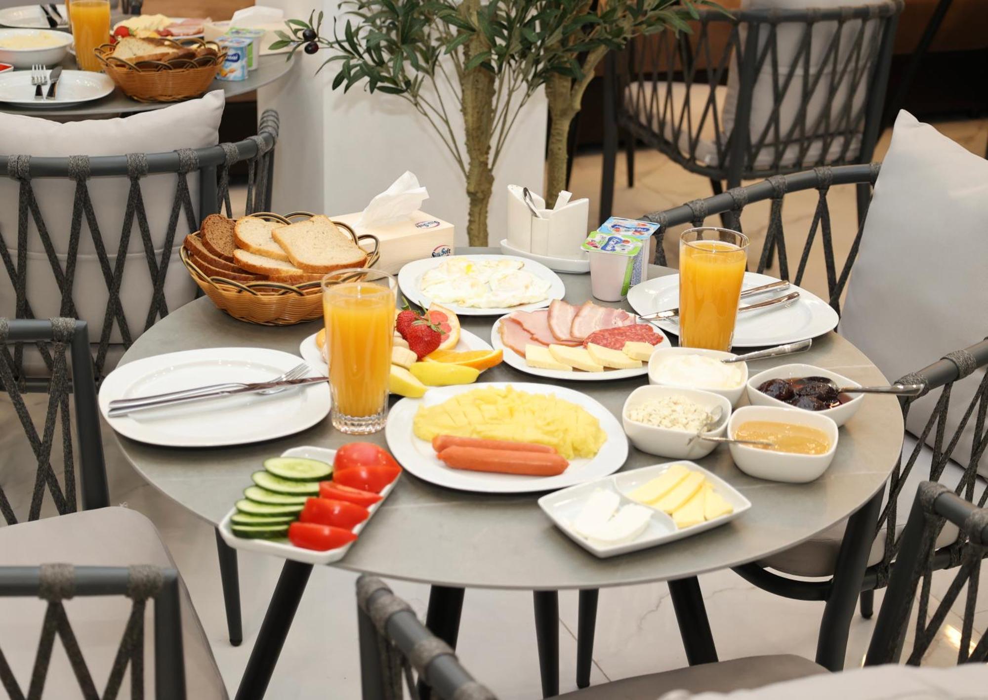 Aristo Boutique Hotel Artashat Екстериор снимка