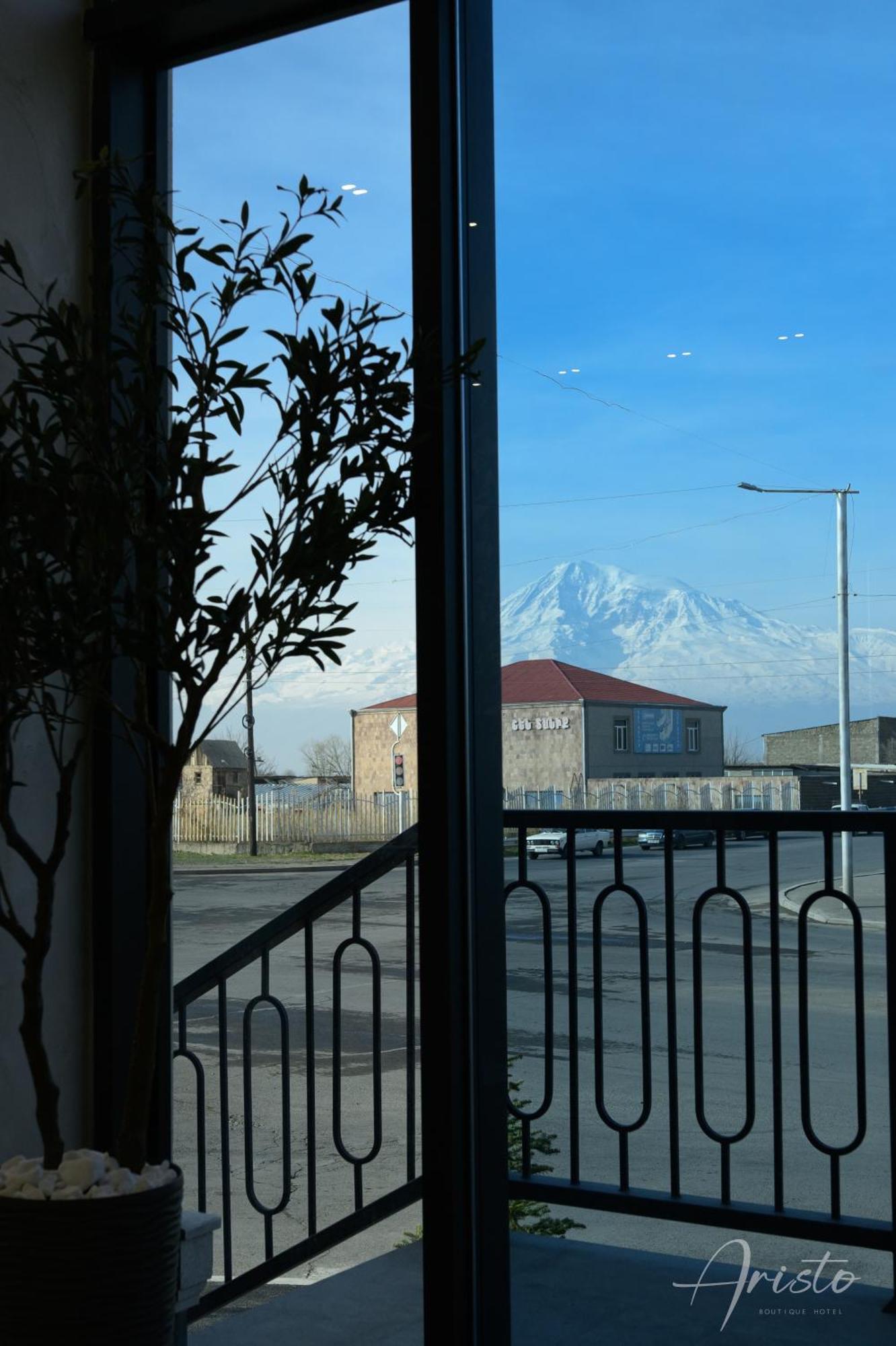 Aristo Boutique Hotel Artashat Екстериор снимка